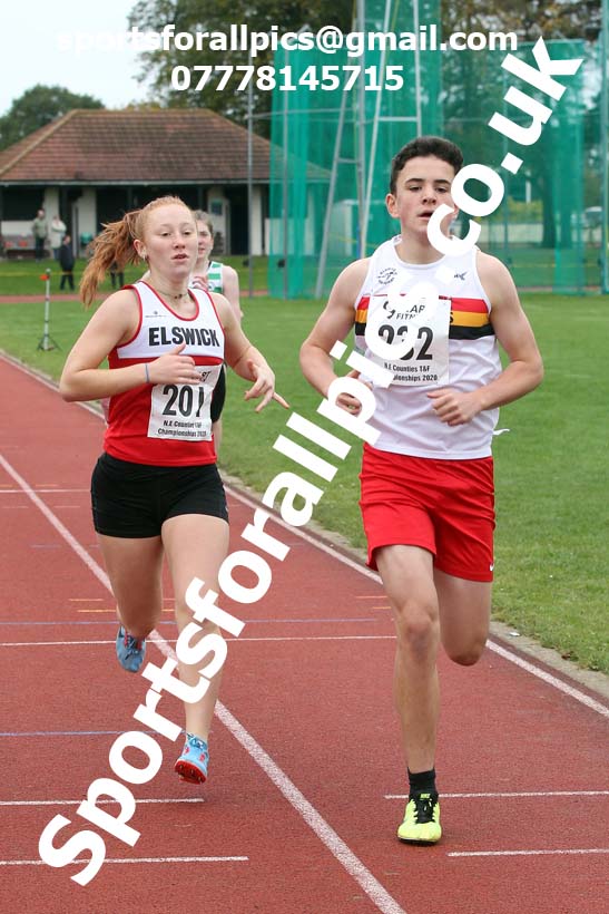 800 metres, NECAA Open Meeting, Morpeth, Sunday, October 18th. David T. Hewitson/Sports for All Pics